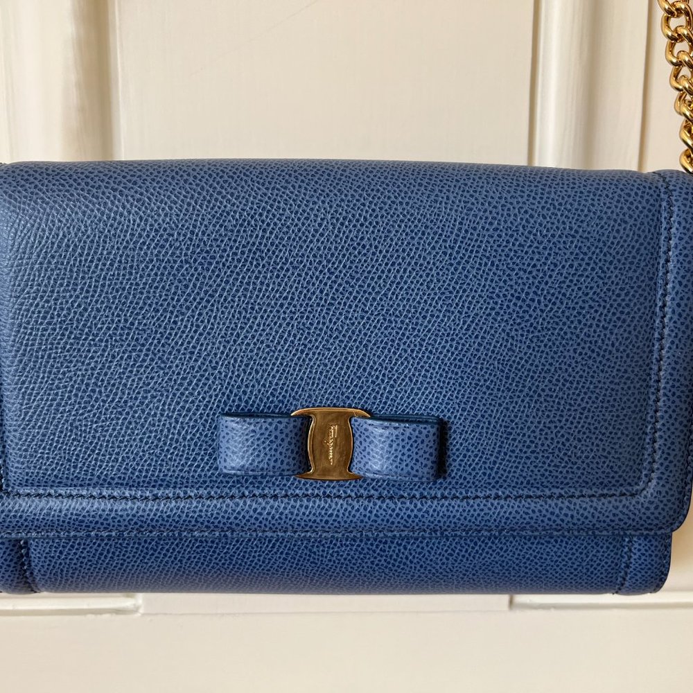 Salvatore Ferragamo Ferragamo Blue Vara Ginny Leather Crossbody/WOC